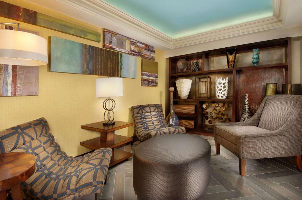 Room image 2